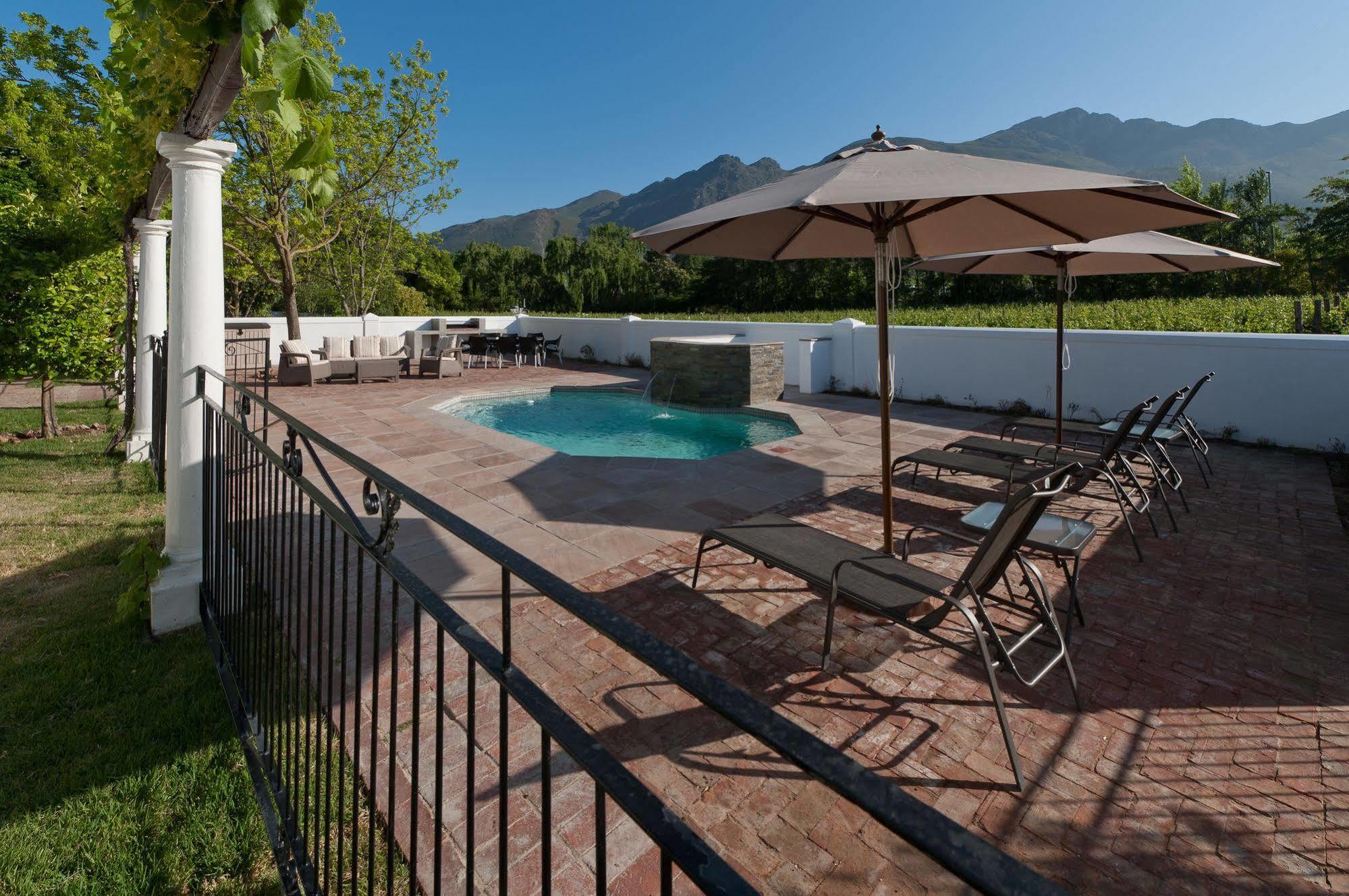 La Galiniere Guest Cottages Франсхук Экстерьер фото